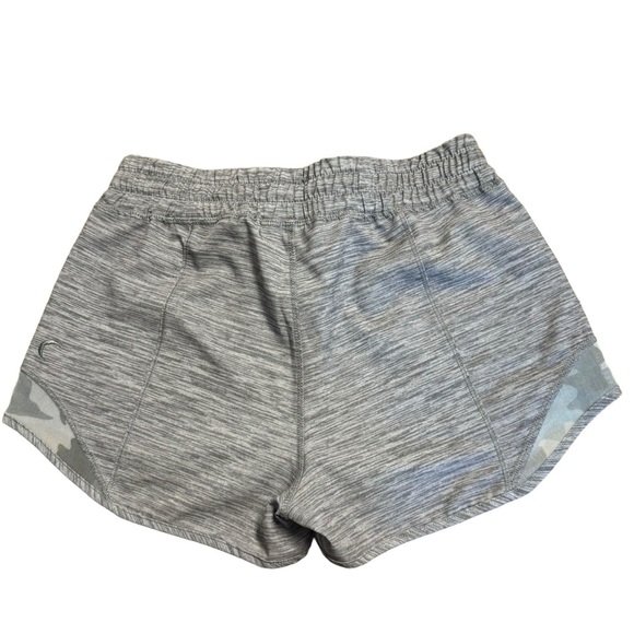 ZYIA | Gray Camo Mesh Hidden Zipper Shorts | Size XS - Picture 6 of 8